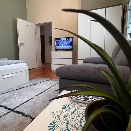 Alice House Vendégház 3*